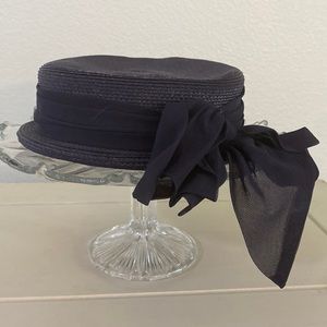 WILSHIRE VINTAGE 1950s 1960s pillbox black medium hat RIBBON BOW